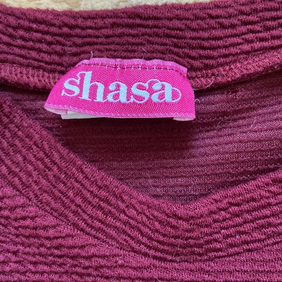 Shasa - maroon sweater cropped top (S) - Picture 2 of 5